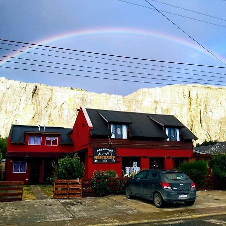 Constantino Hostel By Lo De Guille Эль-Чальтен Экстерьер фото