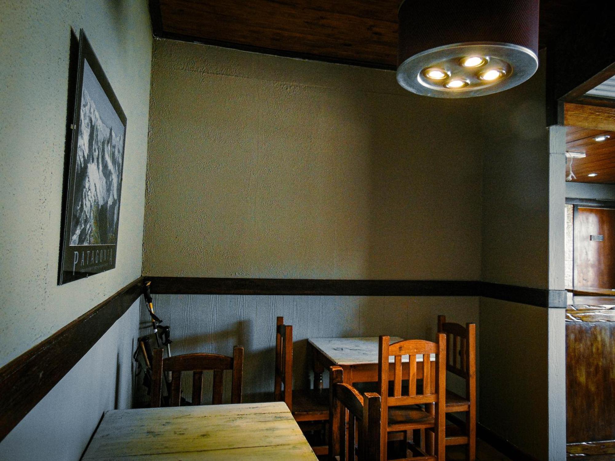 Constantino Hostel By Lo De Guille Эль-Чальтен Экстерьер фото
