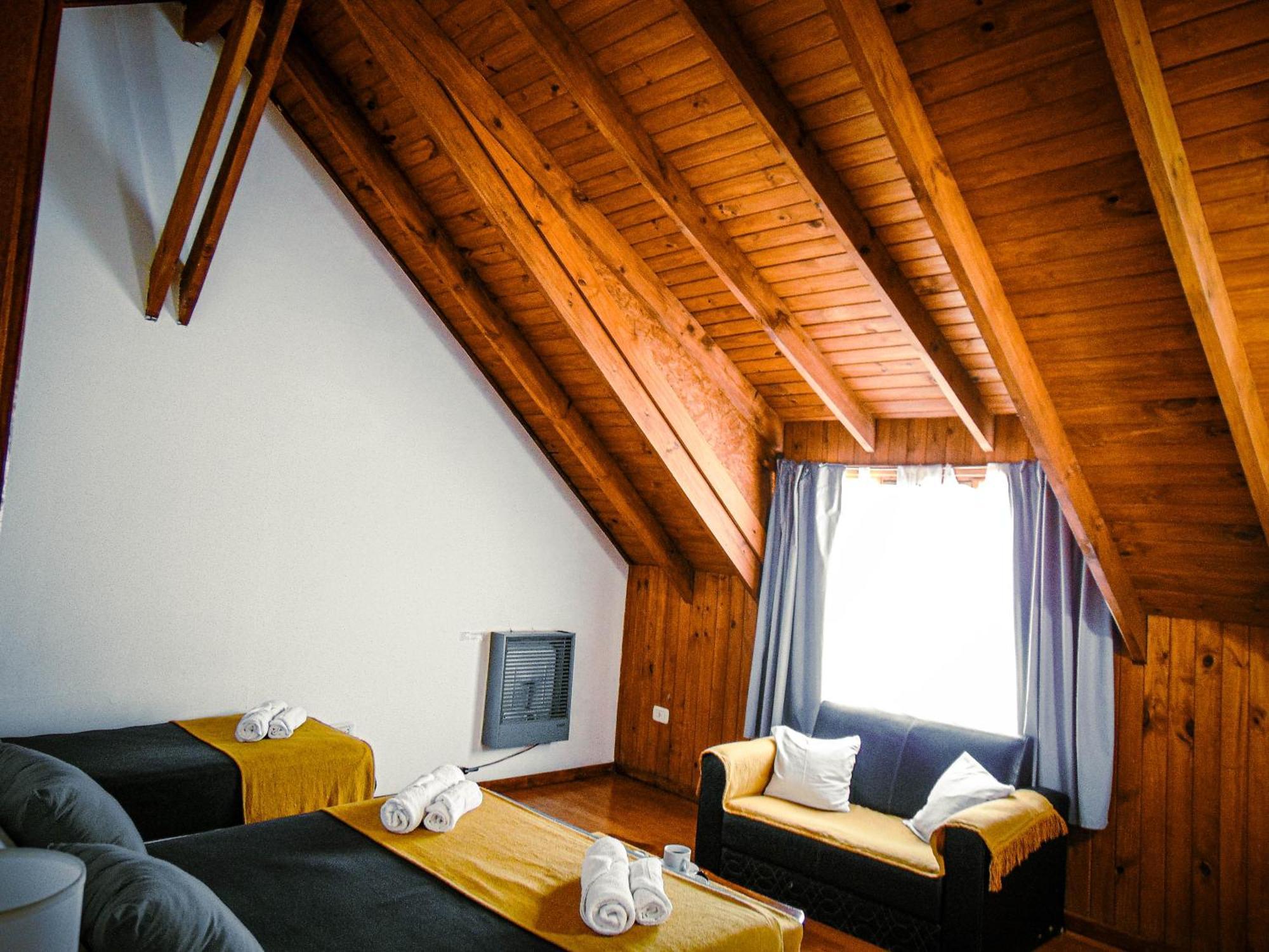 Constantino Hostel By Lo De Guille Эль-Чальтен Экстерьер фото